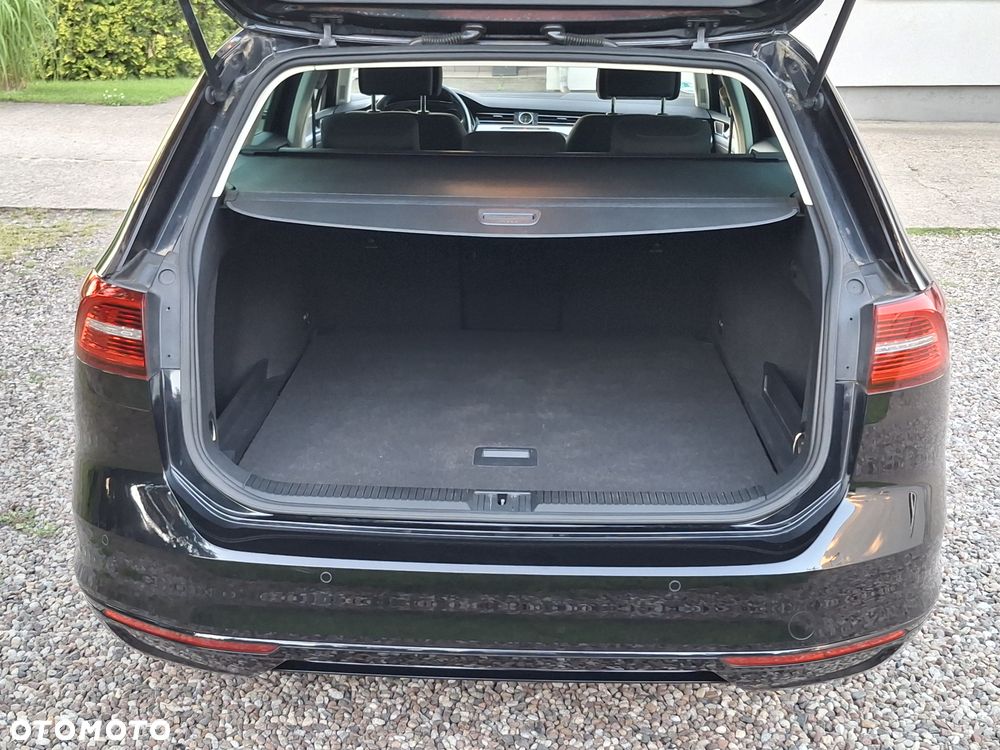 Volkswagen Passat - 10