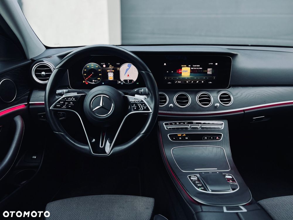 Mercedes-Benz Klasa E - 17