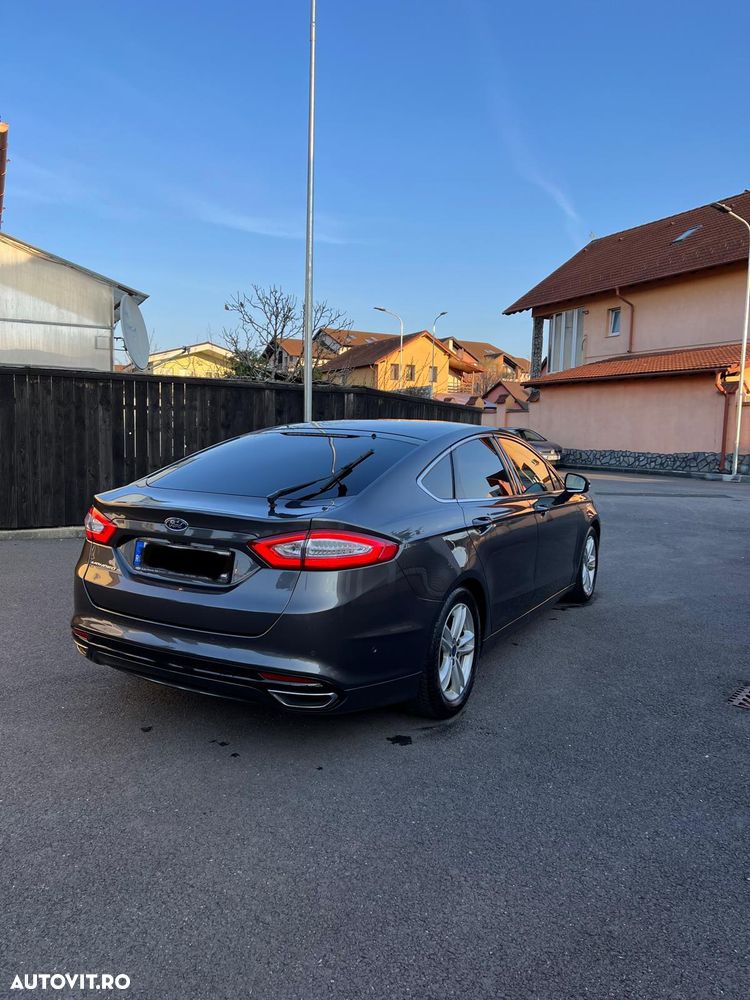 Ford Mondeo 2.0 TDCI PowerShift AWD Titanium - 4