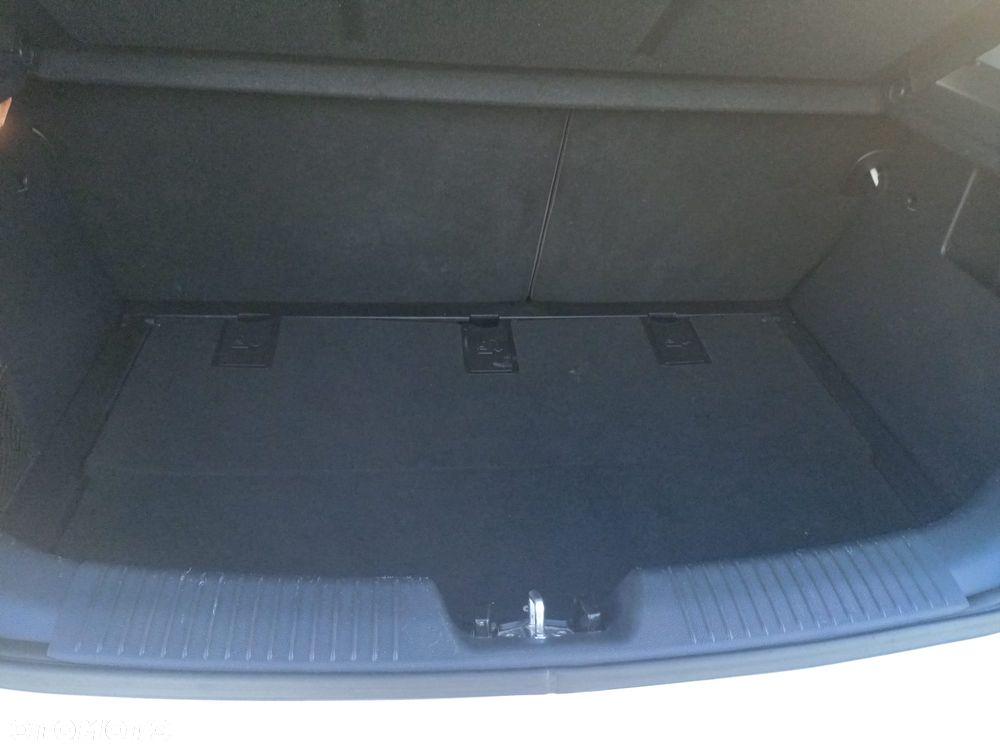 Kia Rio 1.2 Attract - 14