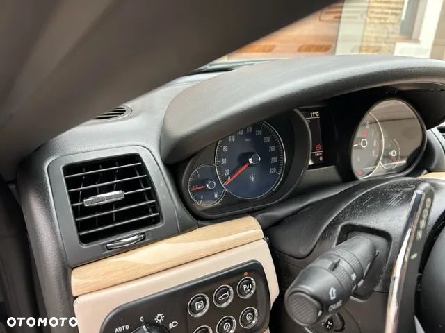Maserati GranCabrio Standard - 12