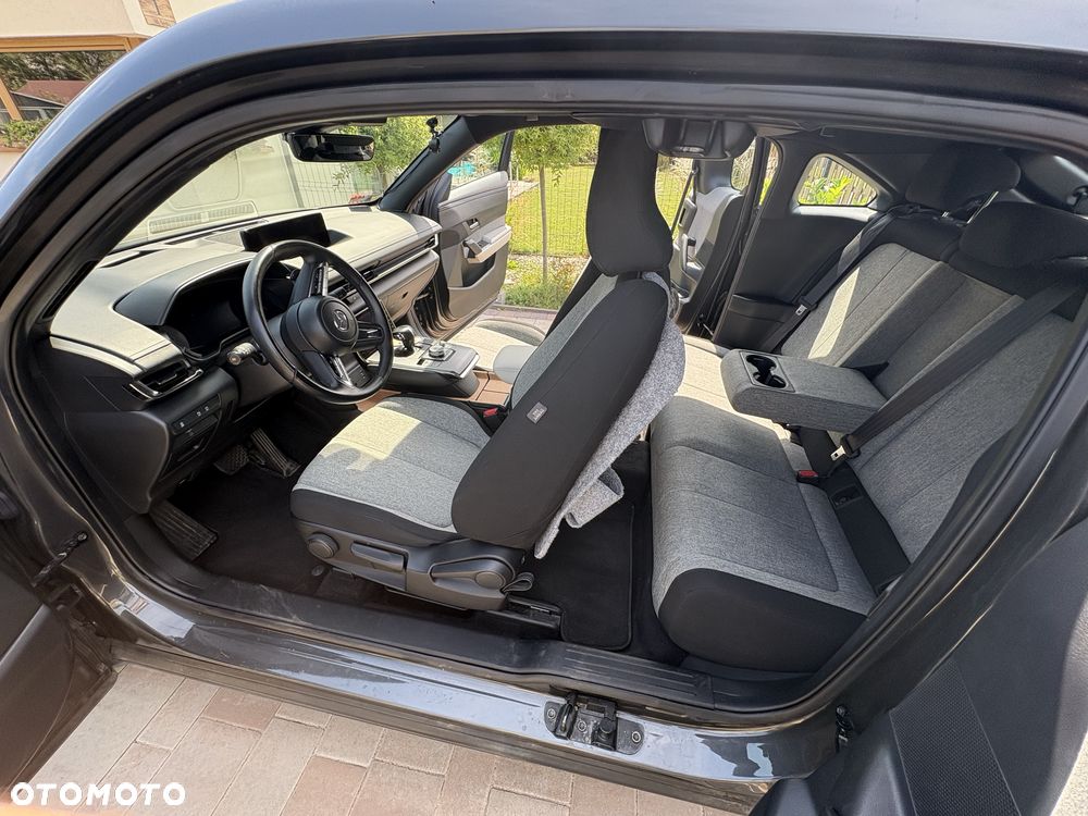Mazda MX-30 - 8