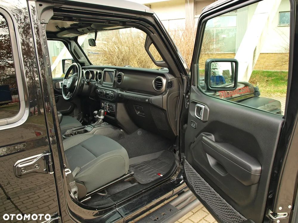 Jeep Wrangler - 19