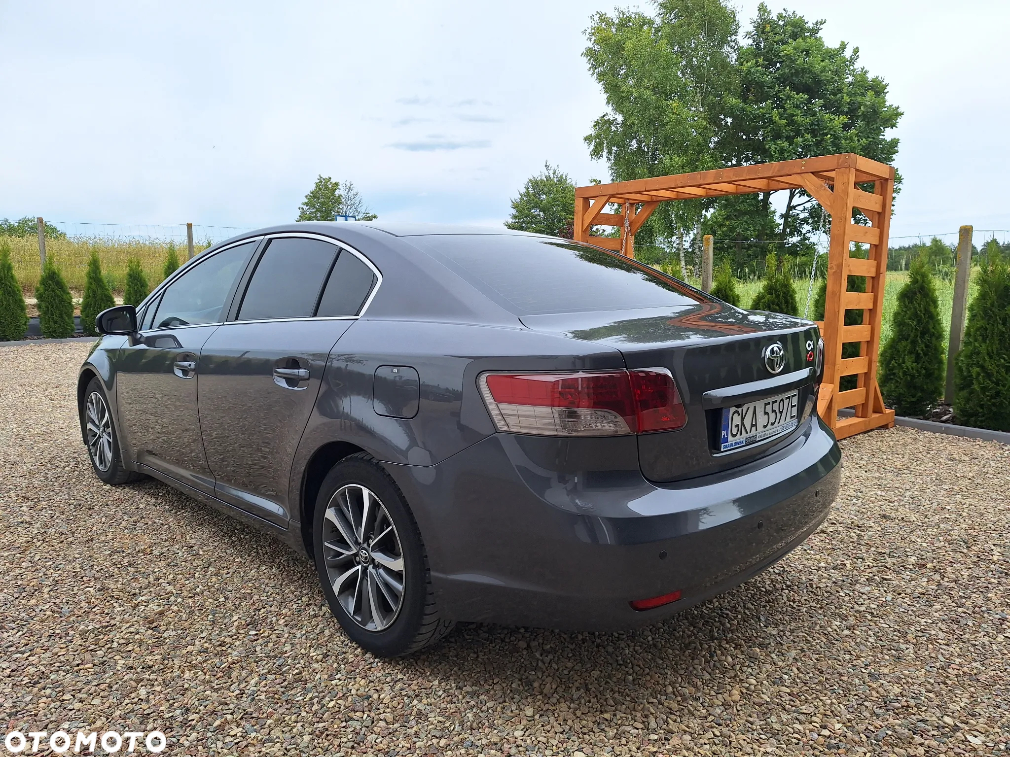 Toyota Avensis - 10