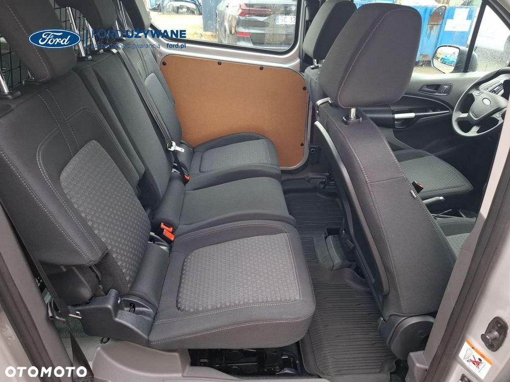 Ford Transit Connect - 8