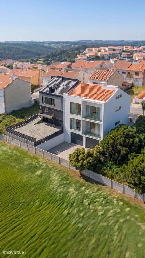 Terreno com Projeto Aprovado para Moradia Bifamiliar | Valongo - Grande imagem: 2/19