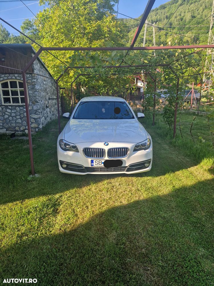 BMW Seria 5 520d Luxury Line - 23