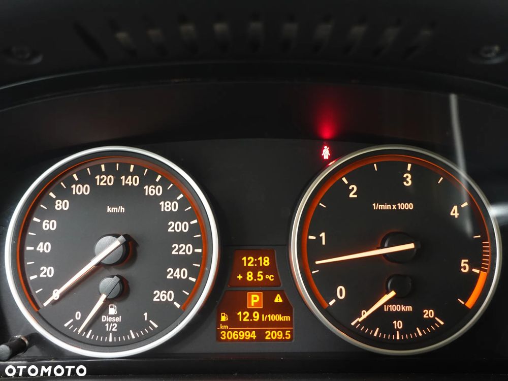 BMW X5 xDrive30d - 38