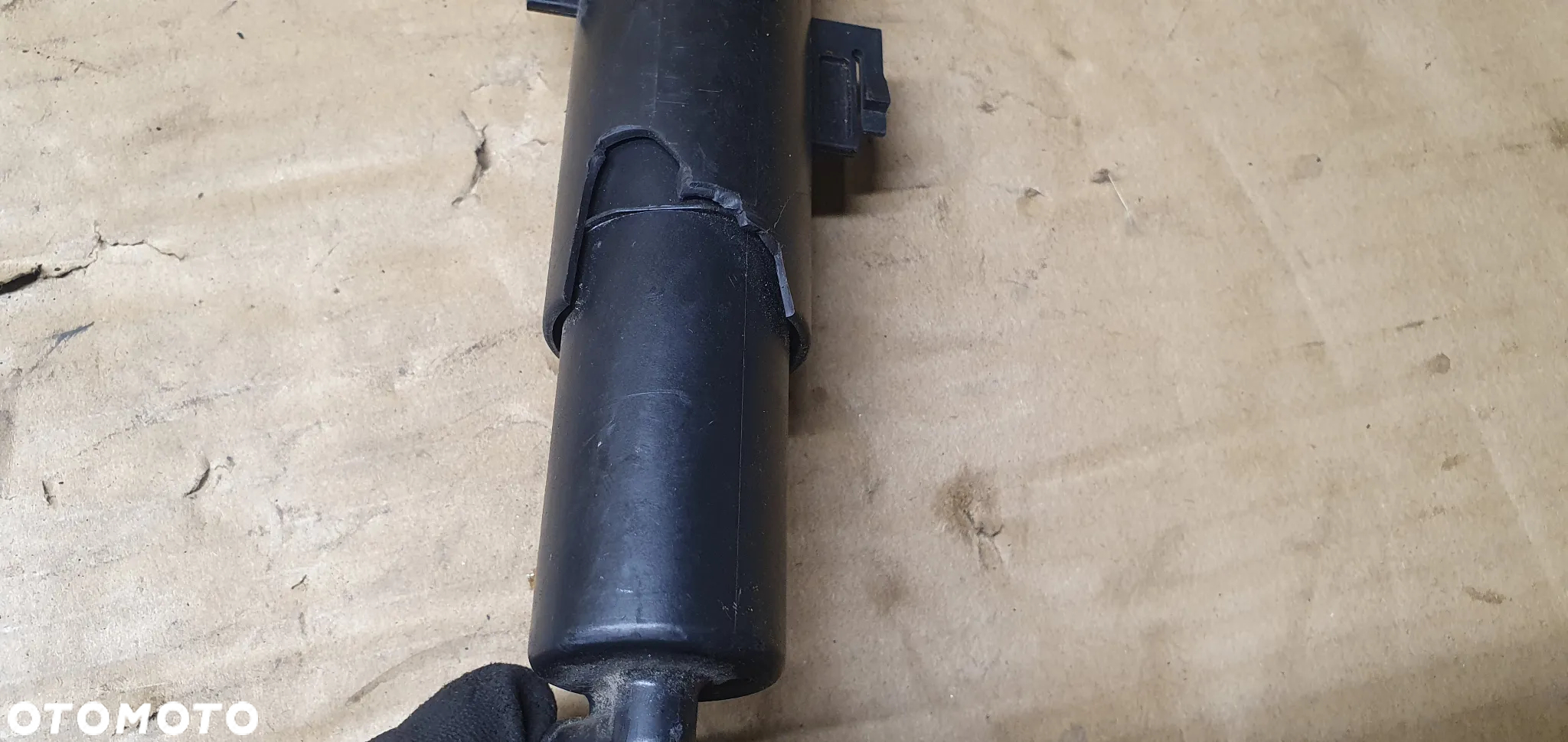 Spryskiwacz lampy Xenon przód przedni Audi A4 B8 - 4