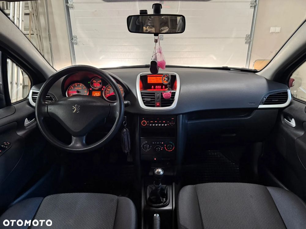 Peugeot 207 1.4 Millesim 200 - 10