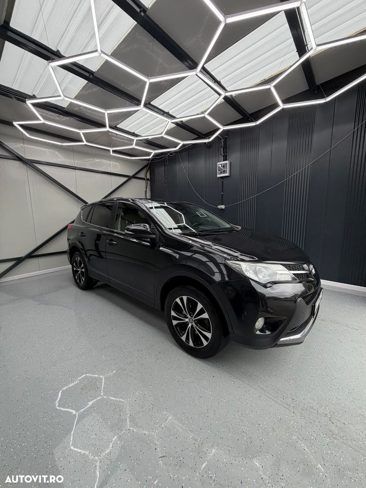 Toyota RAV4 2.0 D-4D 4WD Comfort - 1
