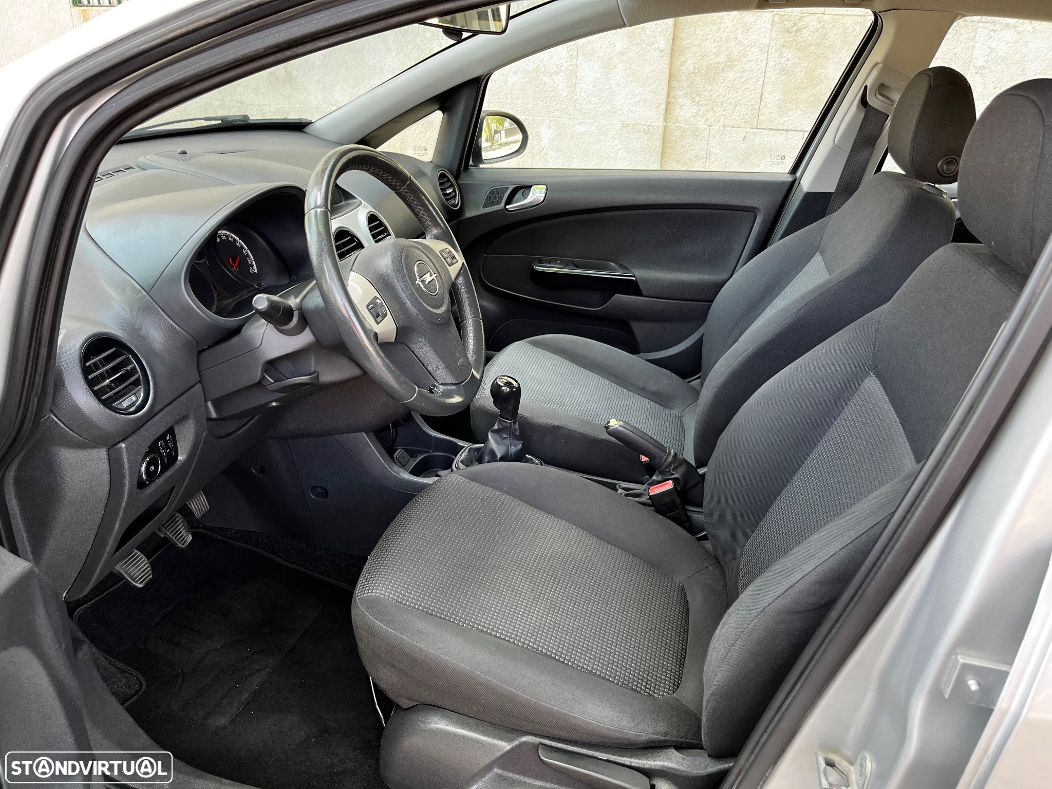 Opel Corsa 1.3 CDTi Enjoy EcoFLEX - 5
