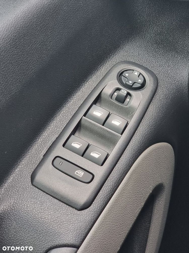 Peugeot Rifter 1.5 BlueHDI Active S&S - 30