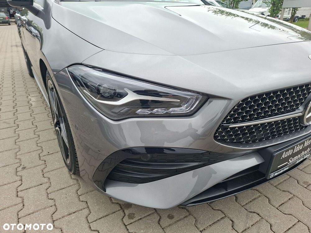 Mercedes-Benz CLA - 11