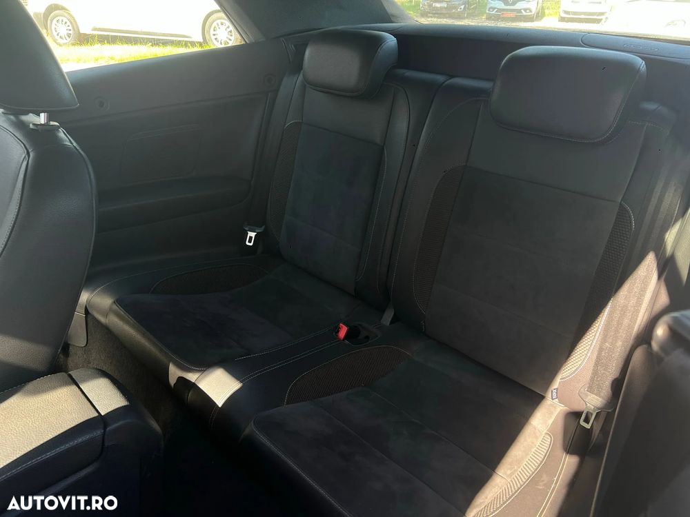 Volkswagen Golf 2.0 TDI BlueMotion Technology Comfortline DSG - 37