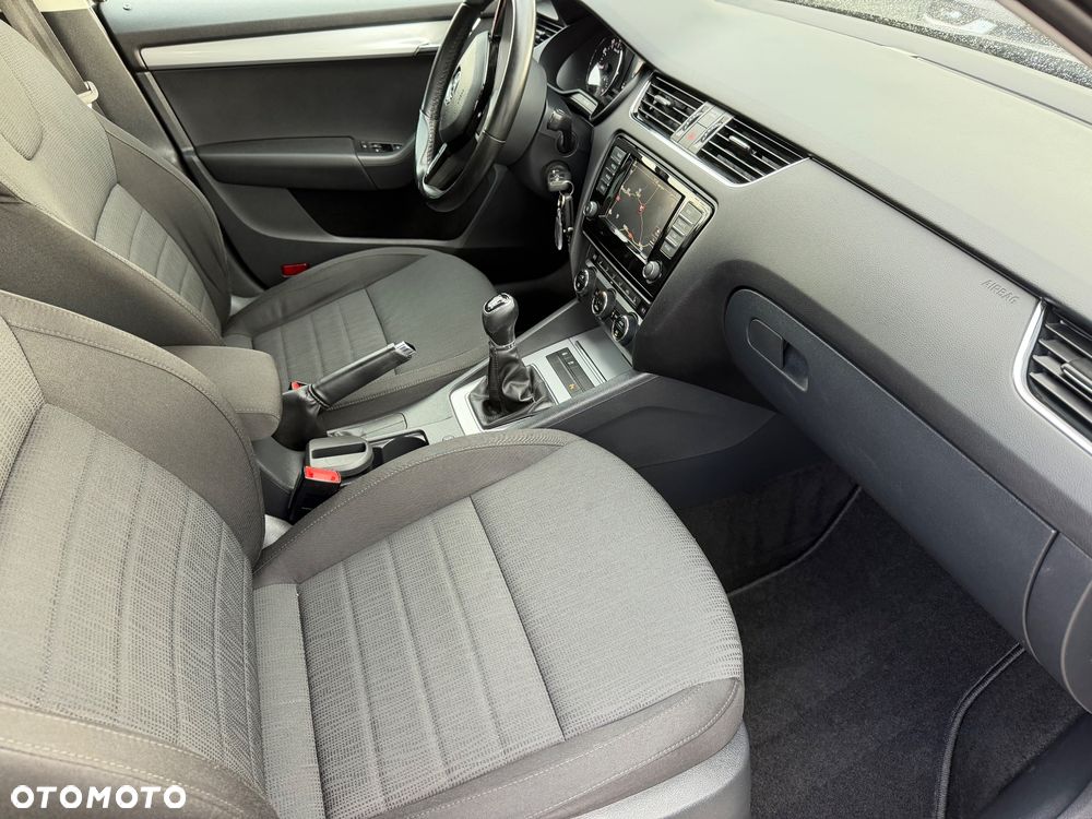 Skoda Octavia 1.8 TSI Drive - 16