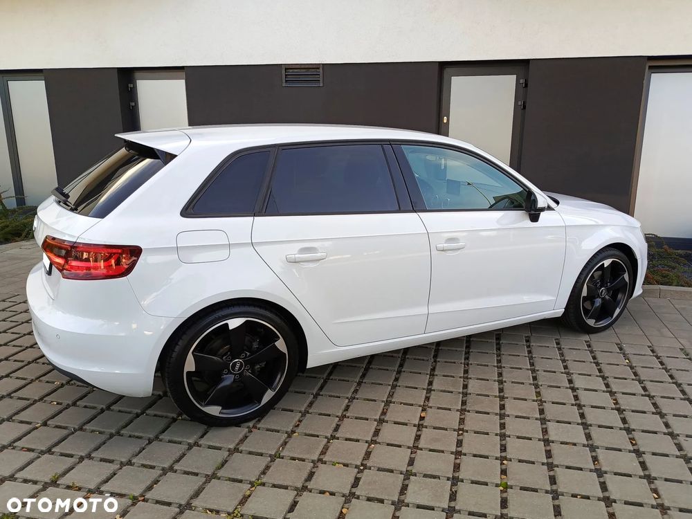 Audi A3 Sportback - 4