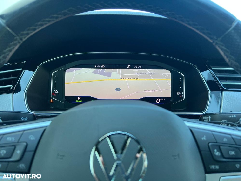 Volkswagen Passat - 19