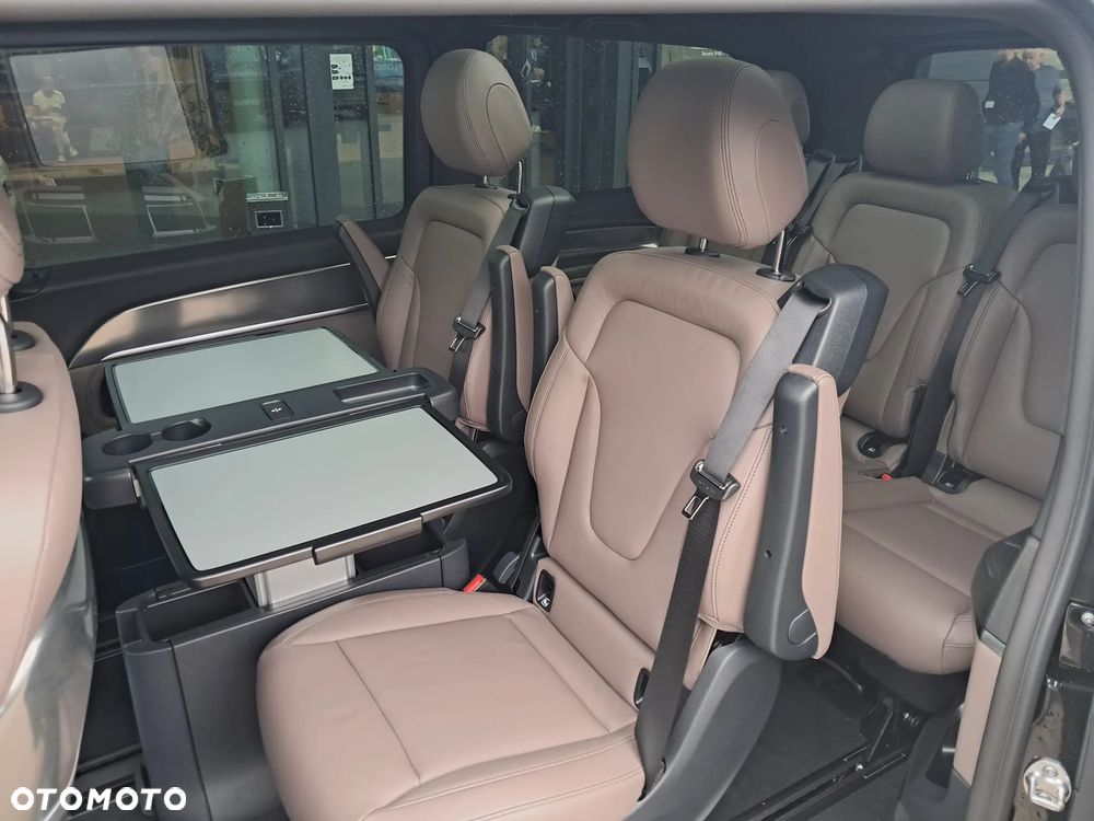 Mercedes-Benz Klasa V 300 d 4-Matic 9G-Tronic Exclusive (d³ugi) - 13
