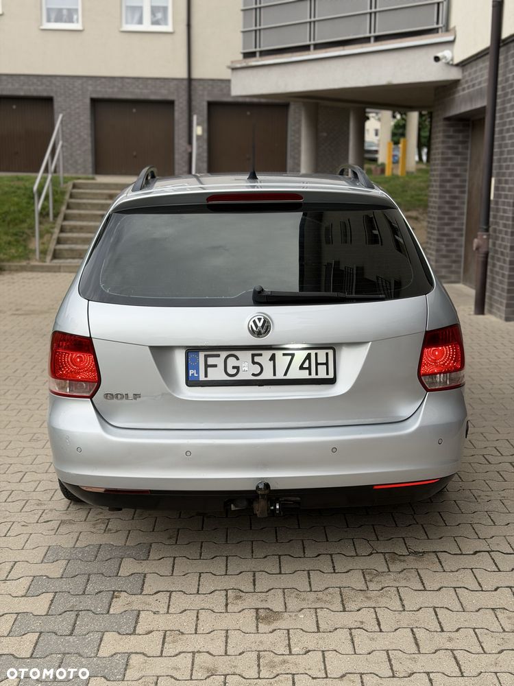 Volkswagen Golf - 8