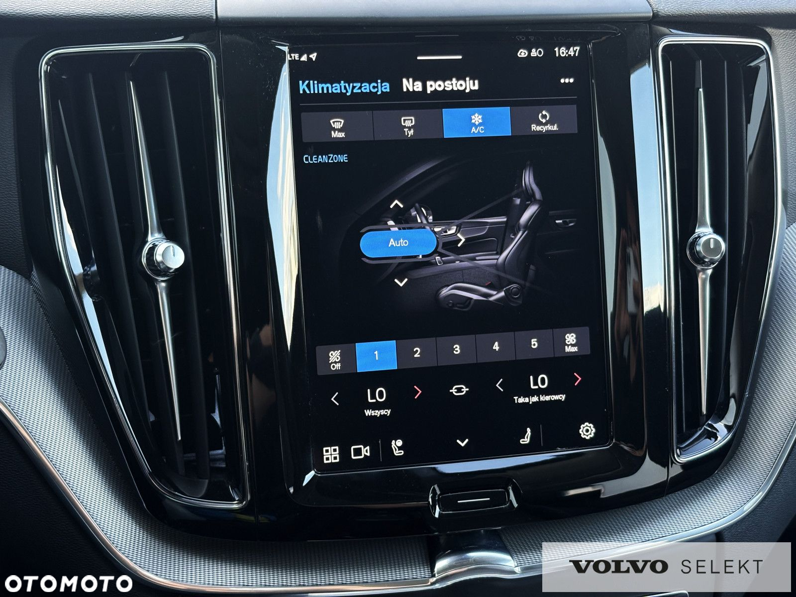 Volvo XC 60 - 13