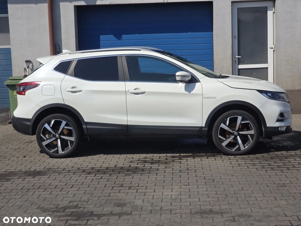 Nissan Qashqai 1.2 DIG-T N-Connecta EU6 - 4