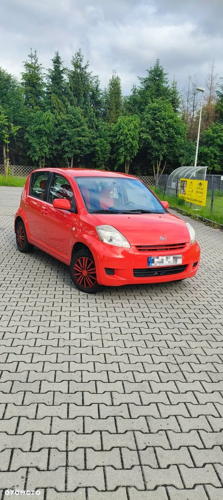 Daihatsu Sirion 1.0 - 2