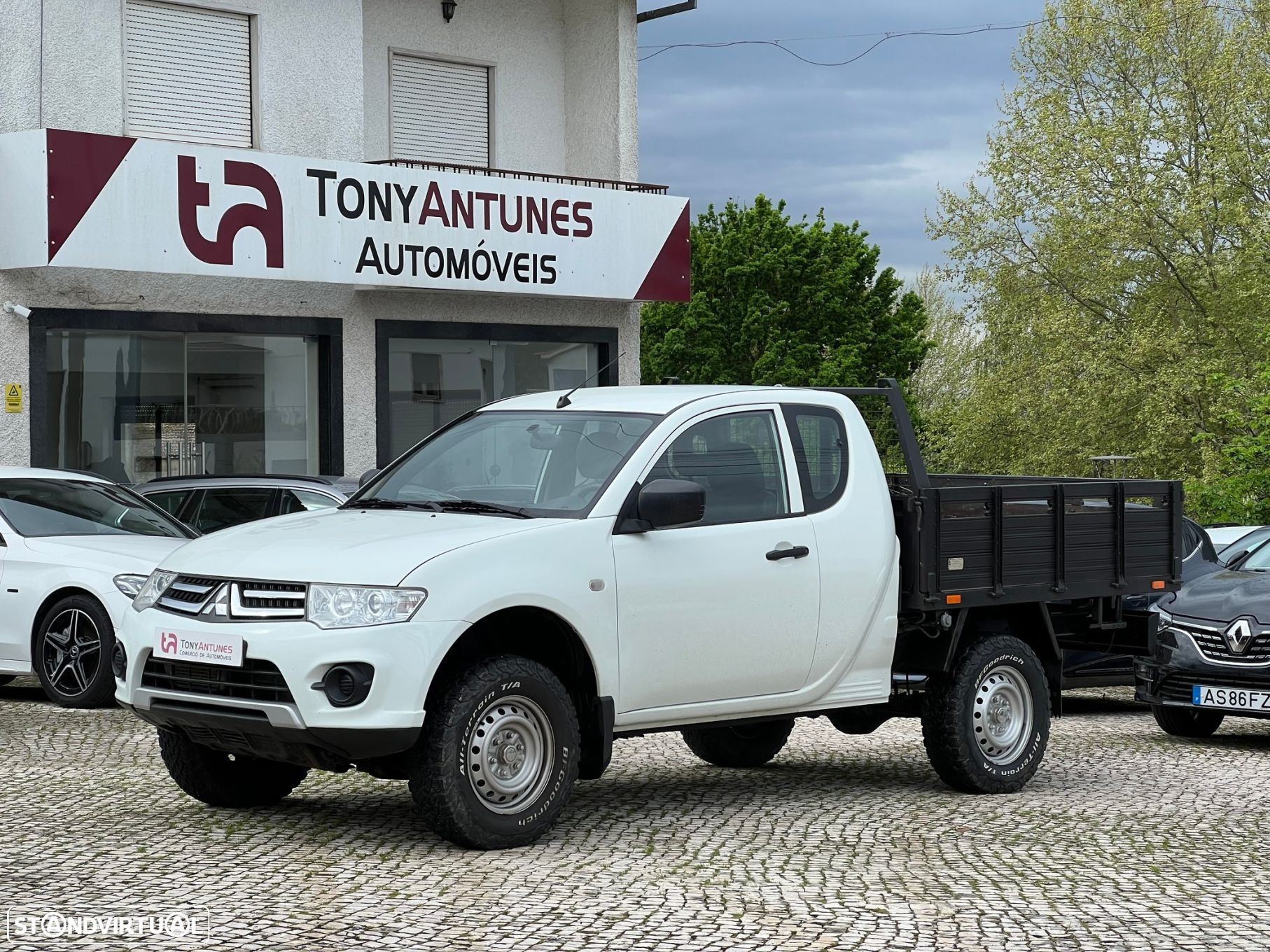 Mitsubishi L200 2.5 DI-D Club Intense 3L 4WD - 1