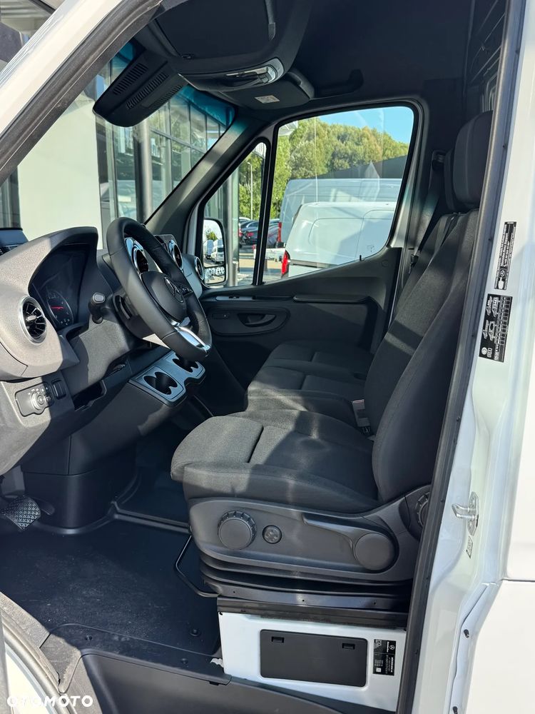 Mercedes-Benz Sprinter 319 CDI - 19
