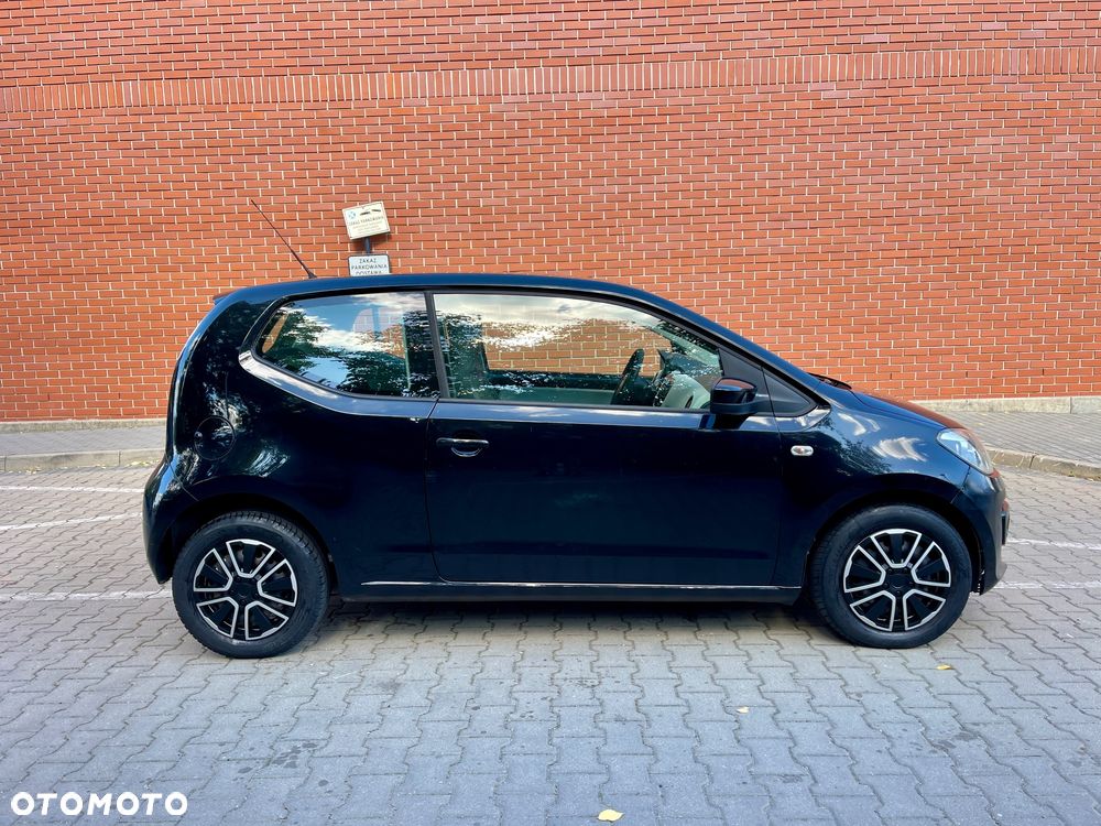 Volkswagen up! - 6