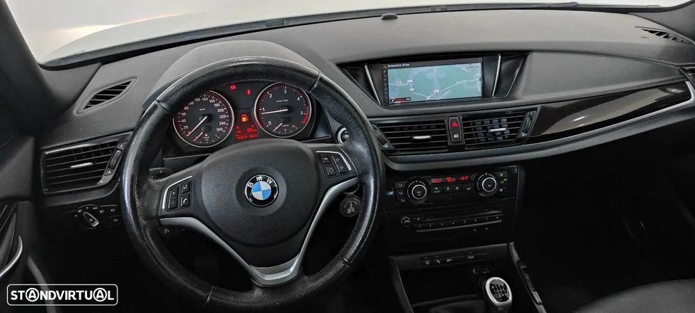 BMW X1 18 d sDrive Line Sport - 27