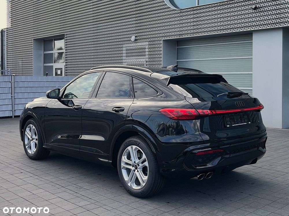 Audi Q5 Sportback - 8