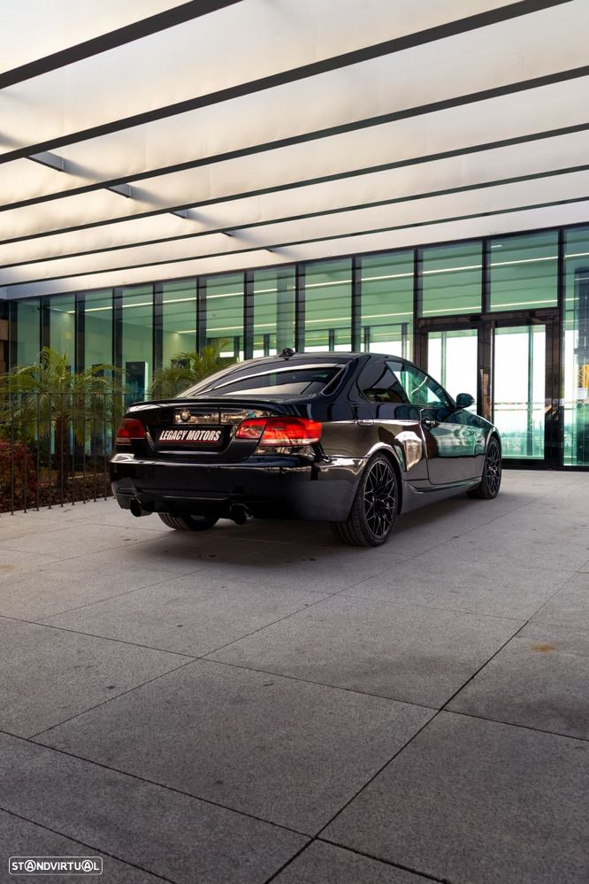 BMW 320 d Cabrio Intense - 2