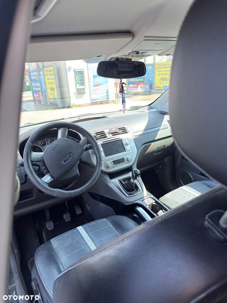 Ford Kuga 2.0 TDCi Titanium - 27
