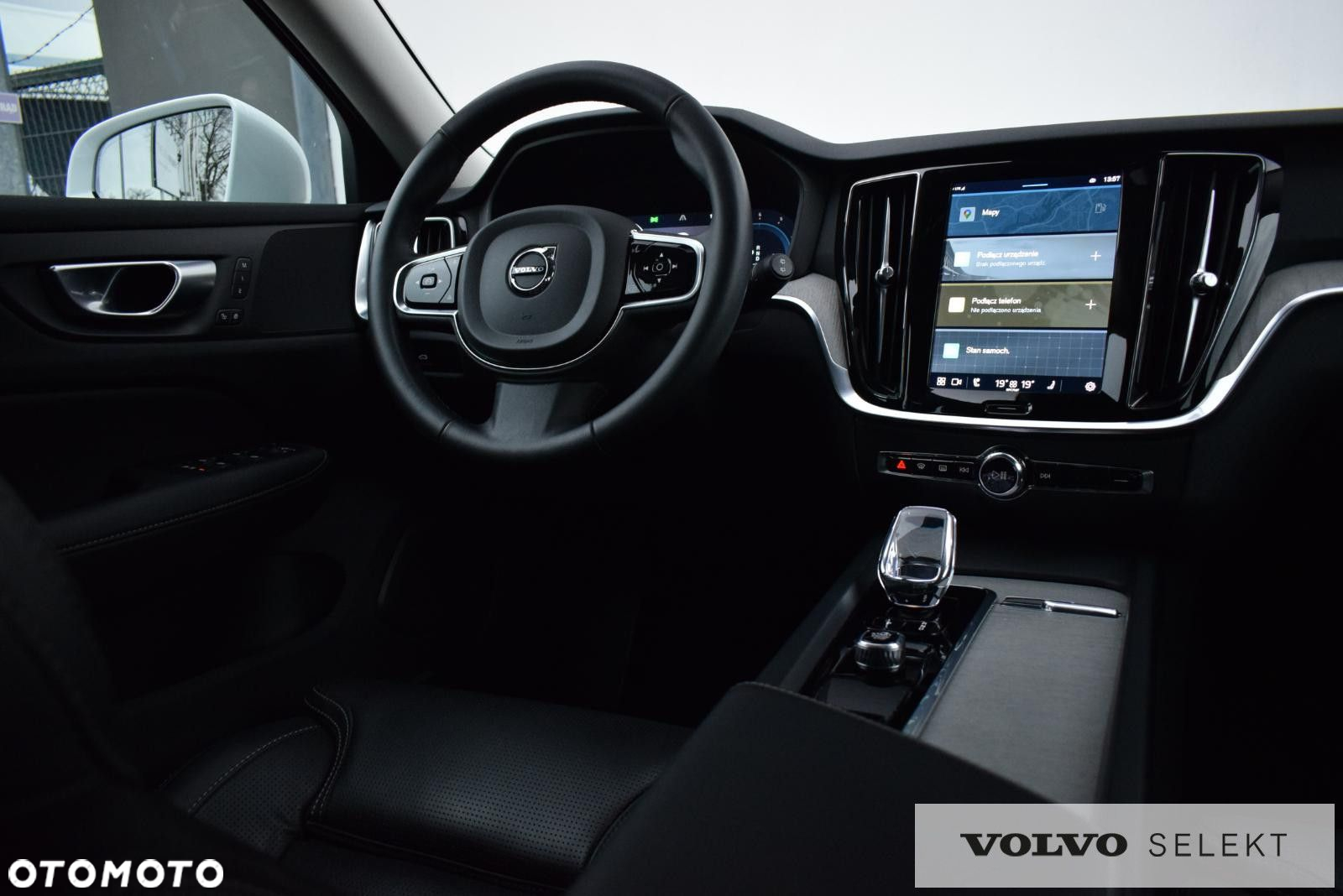 Volvo V60 Cross Country - 12