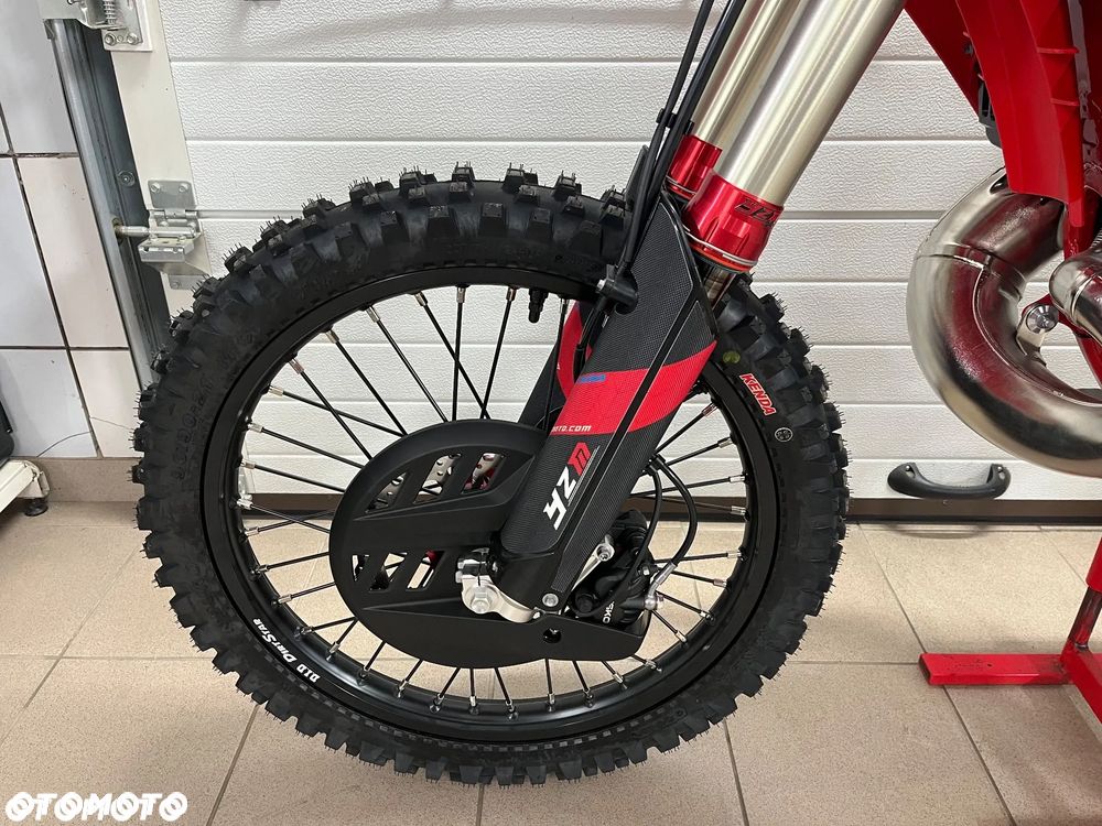 YZM T19 - 18