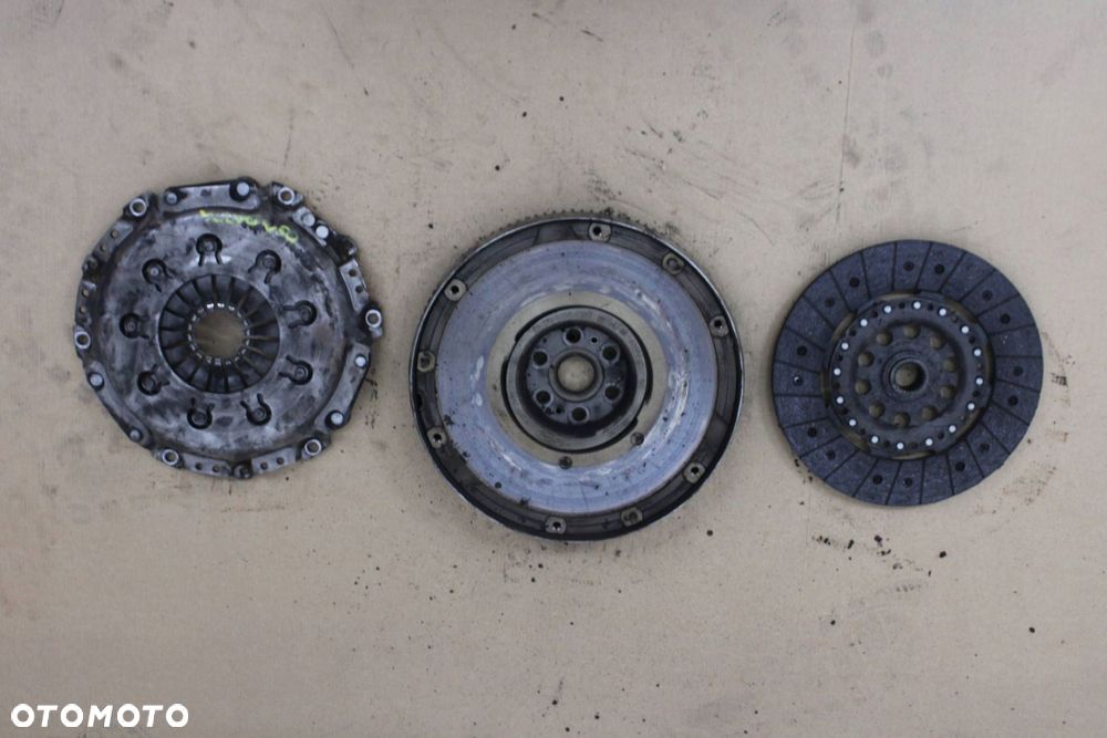 SPRZĘGŁO KOMPLETNE VOLVO V50 1.8 B - 2