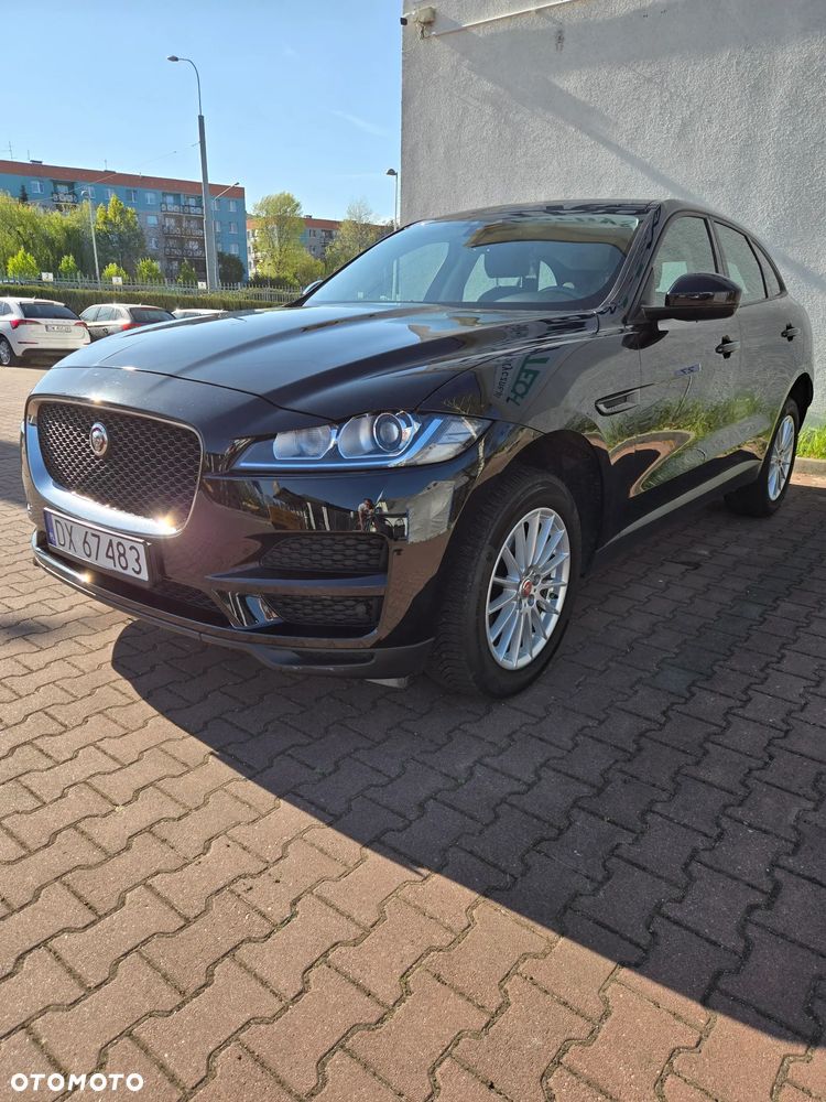 Jaguar F-Pace 2.0 i4D RWD Pure - 3
