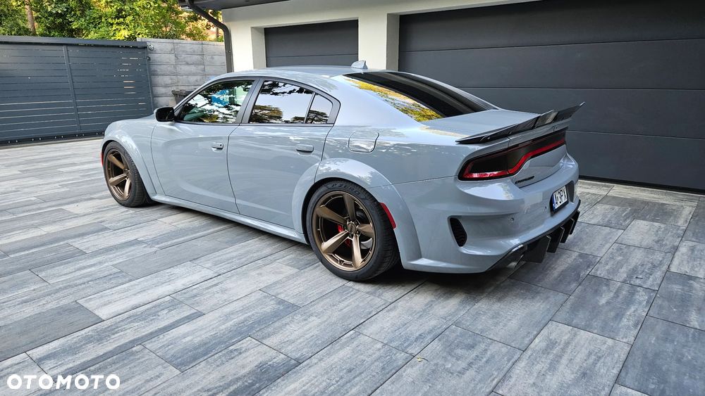 Dodge Charger 6.4 Scat Pack Widebody - 14