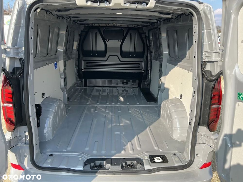 Volkswagen Transporter T7 Furgon AUTOMAT/L2H1, 2.0 TDI 150 KM, r.o. 3500 mm - 14