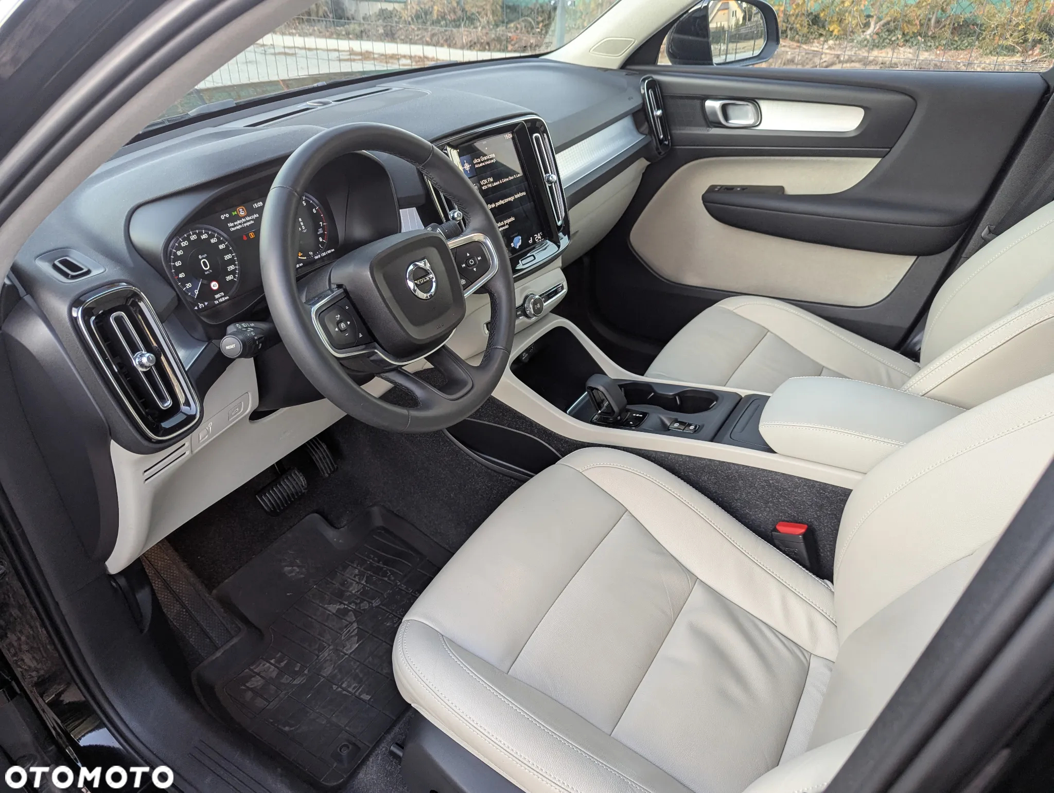 Volvo XC 40 - 9