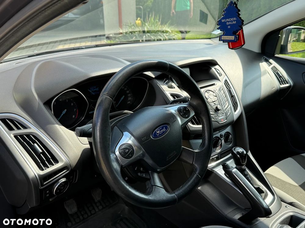 Ford Focus 1.6 Trend Sport - 9