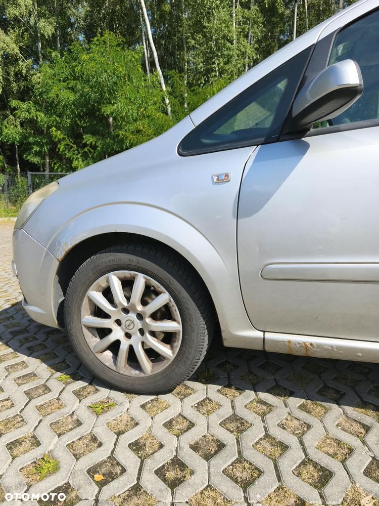 Opel Zafira 1.8 Enjoy - 14