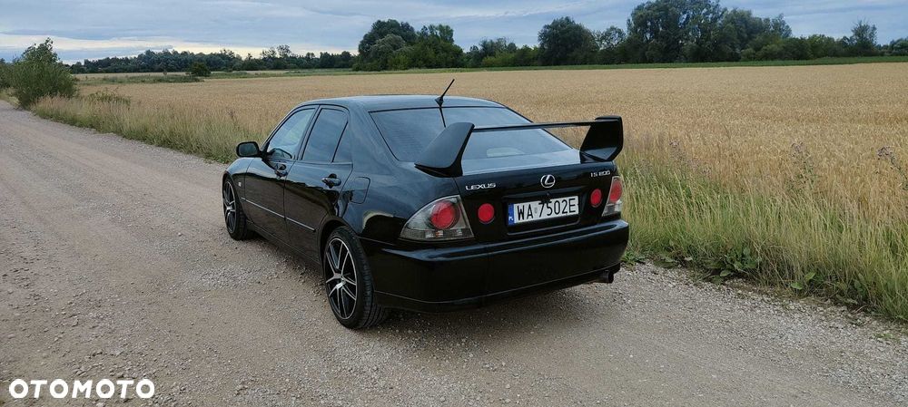 Lexus IS - 3