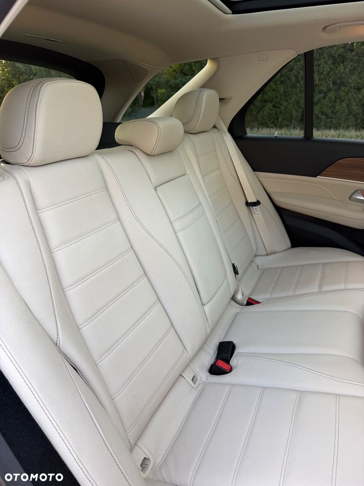 Mercedes-Benz GLE 300 d 4-Matic - 12
