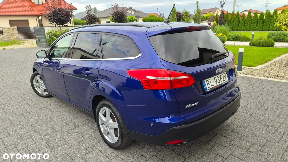 Ford Focus 1.0 EcoBoost Titanium - 4