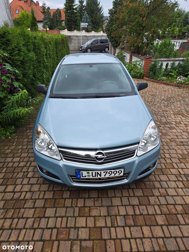 Opel Astra 1.4 Comfort / Cool - 2
