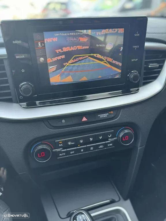 Kia XCeed 1.0 T-GDI GT-Line - 9