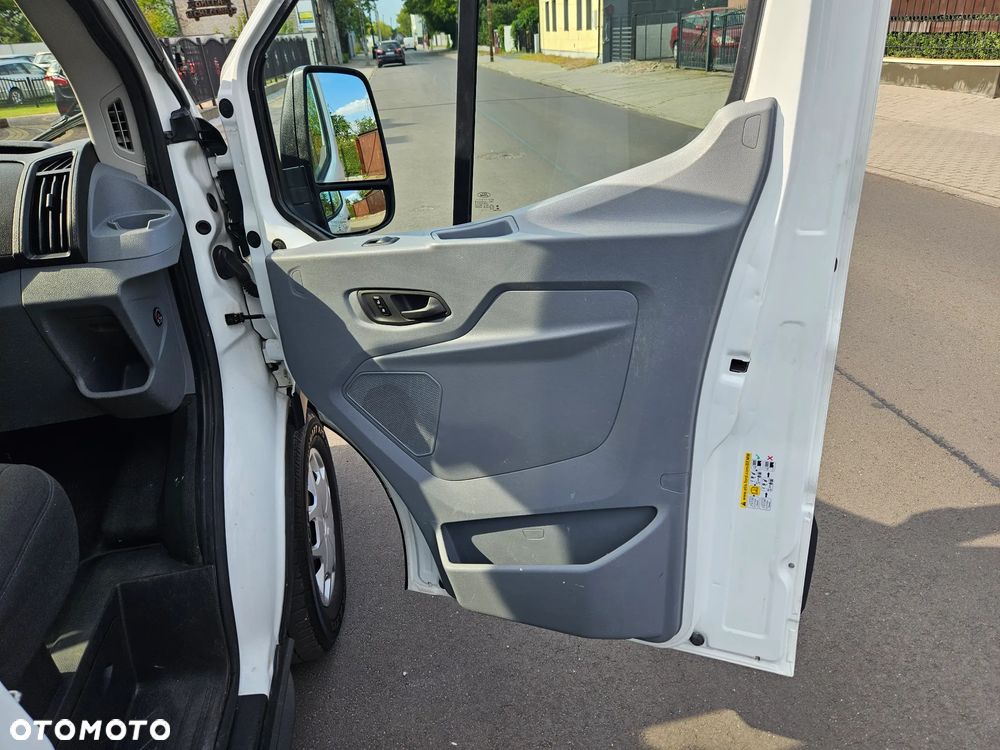 Ford transit - 19
