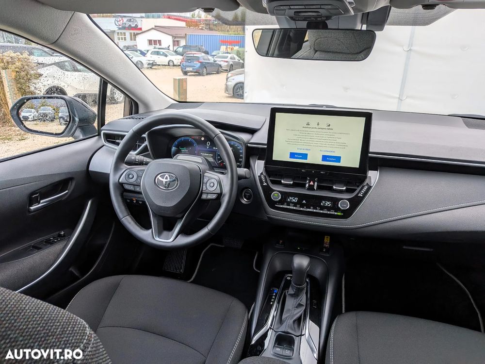 Toyota Corolla 1.8 HEV Dynamic - 19